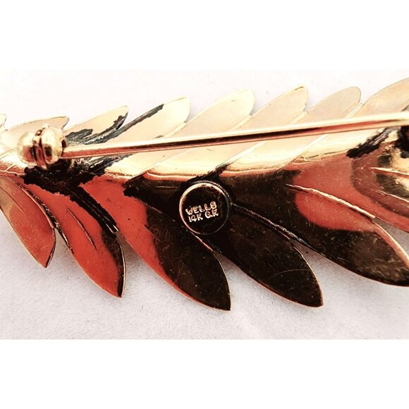 Gold Tone Wells  Aged 14K GF Brooch Pin Unique Fall Dried Curled Leaf Design! - Picture 3 of 4